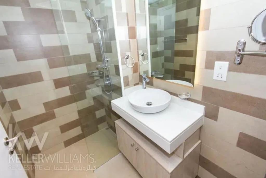 Amazing Apartment With Infinity Pool Dubai Buitenkant foto
