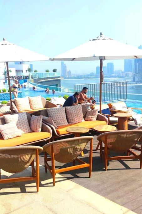 Amazing Apartment With Infinity Pool Dubai Buitenkant foto